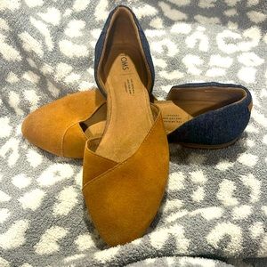 Tom’s Jutti D’Orsay navy suede leather flats